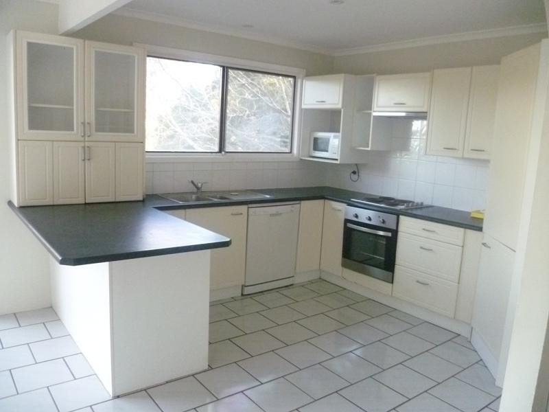 4 Bluefish Crescent, Tascott NSW 2250