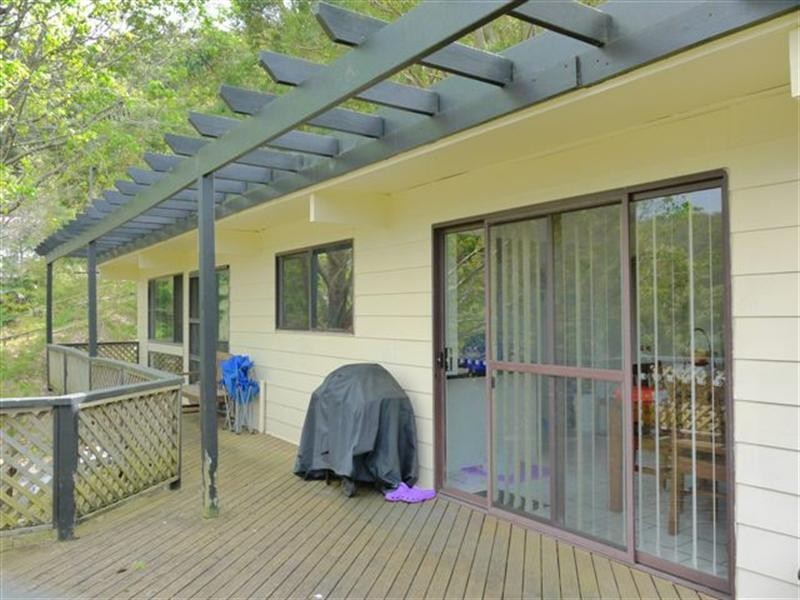 4 Bluefish Crescent, Tascott NSW 2250