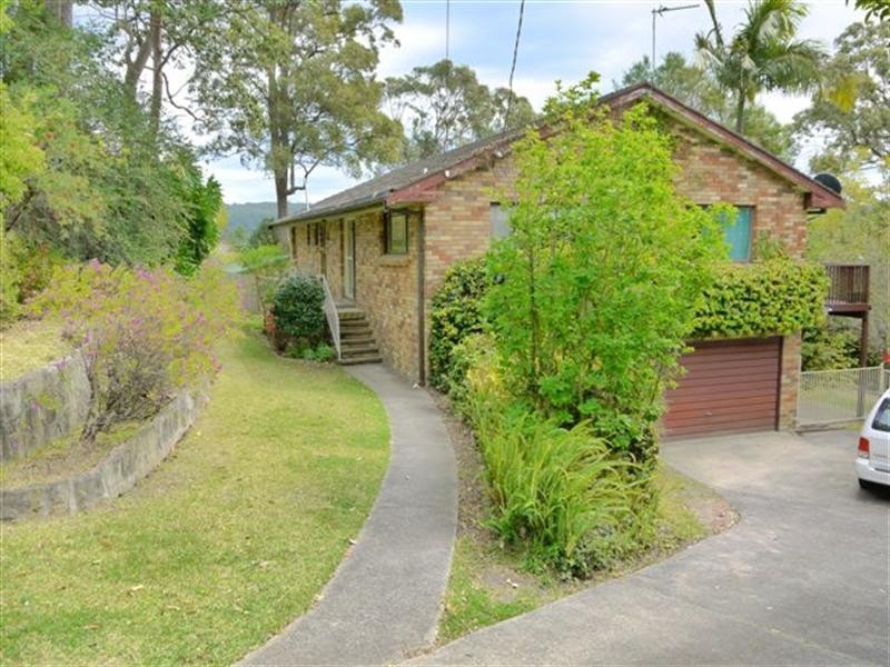 22 Fiona Street, Point Clare NSW 2250