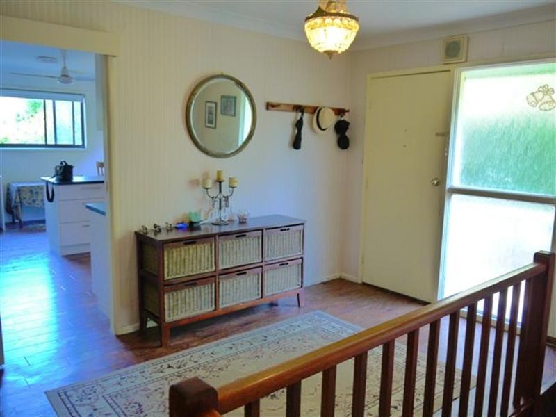22 Fiona Street, Point Clare NSW 2250