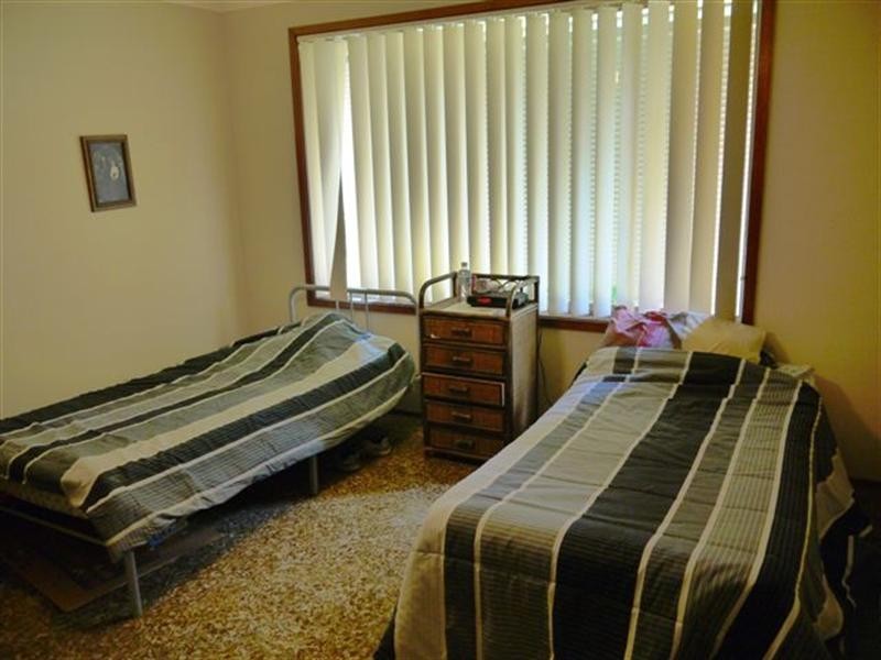 32 Golden Avenue, Point Clare NSW 2250