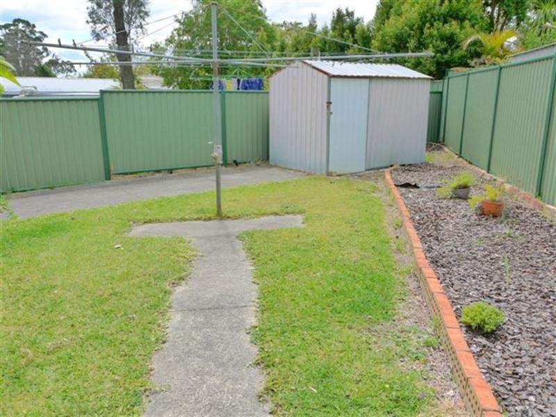 32 Golden Avenue, Point Clare NSW 2250