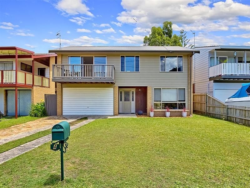 4 Dolphin Street, Tascott NSW 2250