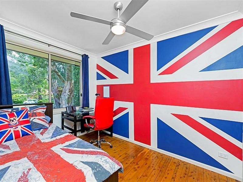 4 Dolphin Street, Tascott NSW 2250