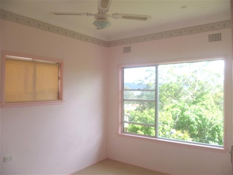 15 Penang Street, Point Clare NSW 2250