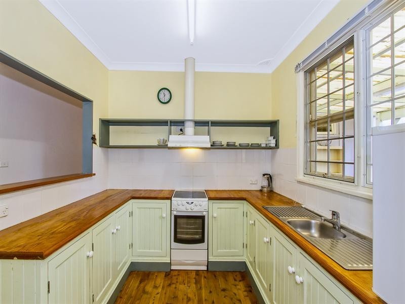 2 Margin Street, Gosford NSW 2250