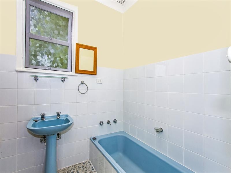 2 Margin Street, Gosford NSW 2250