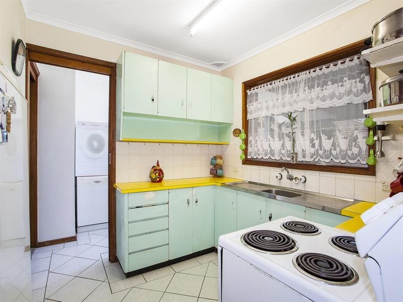 1036 The Entrance Road, Forresters Beach NSW 2260