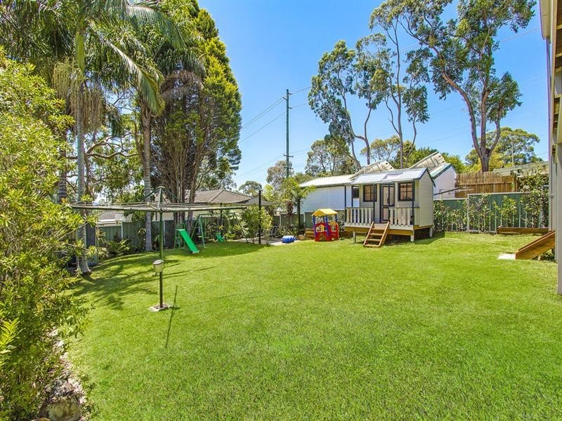 3 Priestley Parade, Point Clare NSW 2250