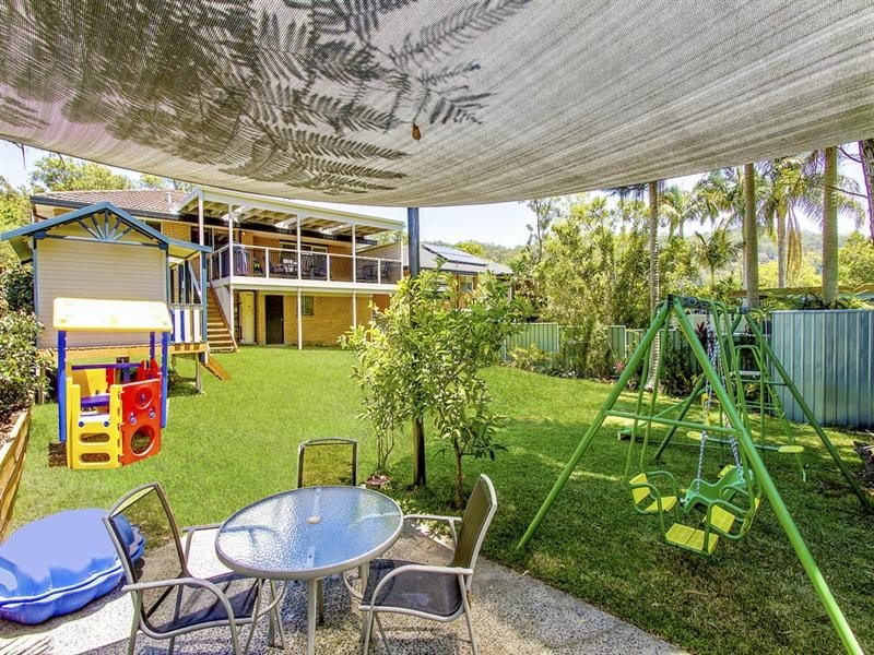 3 Priestley Parade, Point Clare NSW 2250
