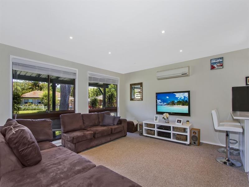 20 Sunshine Drive, Point Clare NSW 2250