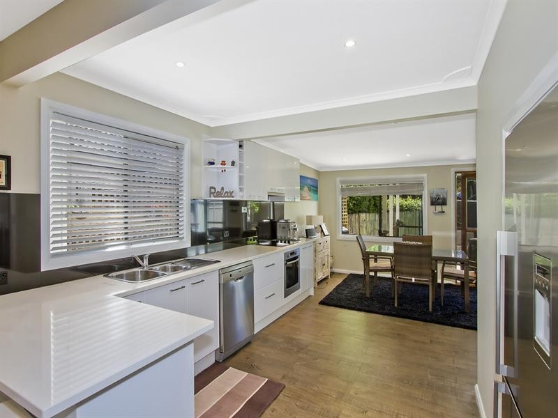 20 Sunshine Drive, Point Clare NSW 2250
