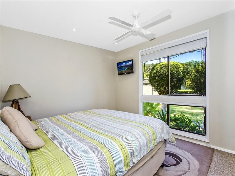 20 Sunshine Drive, Point Clare NSW 2250