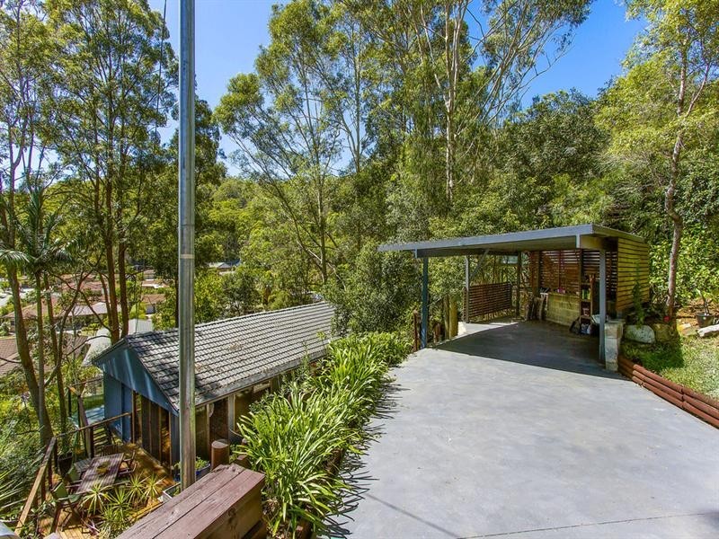 11 Coral Tree Place, Point Clare NSW 2250