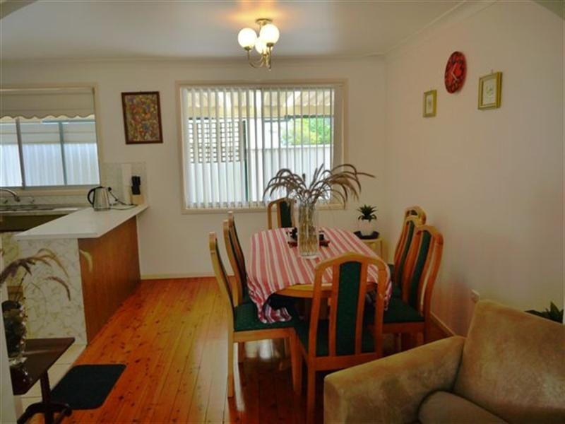 40 Bayline Drive, Point Clare NSW 2250