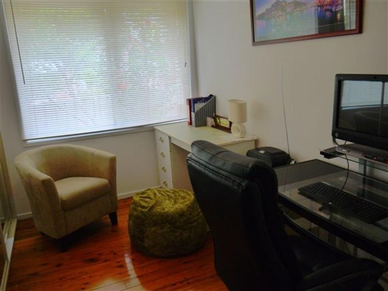 40 Bayline Drive, Point Clare NSW 2250