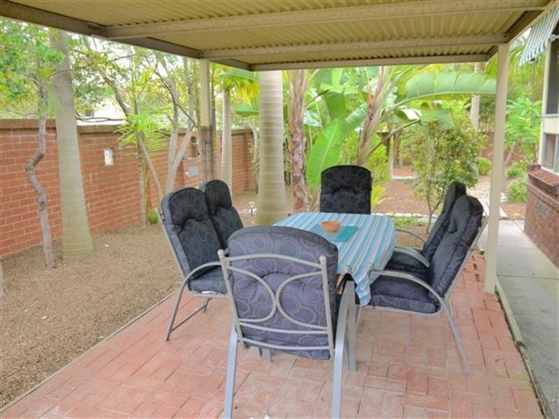 40 Bayline Drive, Point Clare NSW 2250