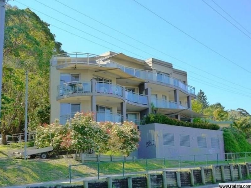 1/2A Cape Street, Gosford NSW 2250