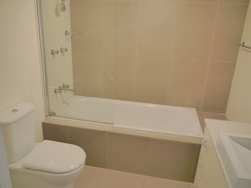 1/2A Cape Street, Gosford NSW 2250