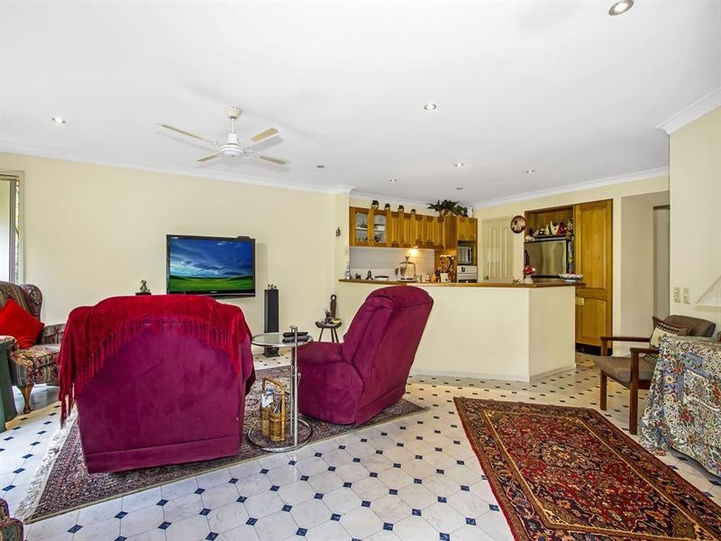 80 Singleton Road, Point Clare NSW 2250