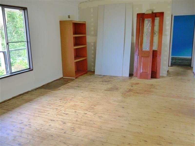 21 Scott Street, Point Clare NSW 2250