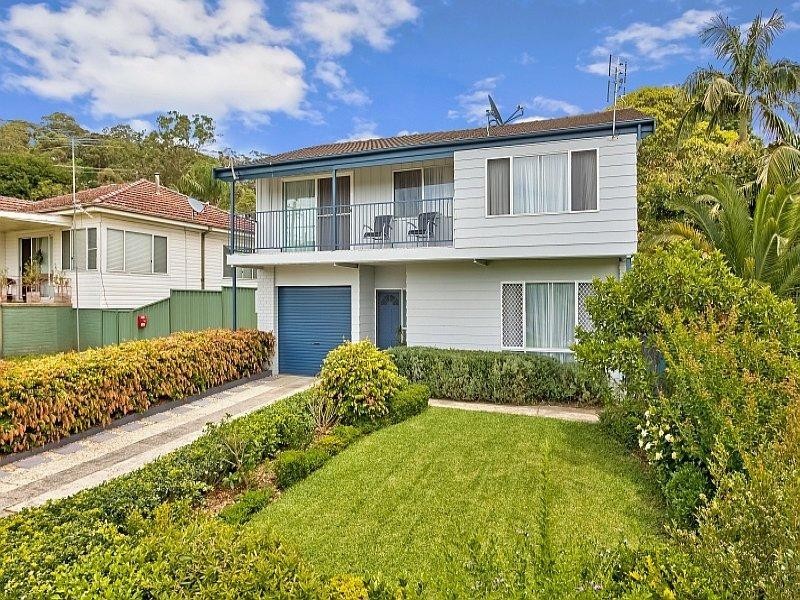 12 Collard Road, Point Clare NSW 2250