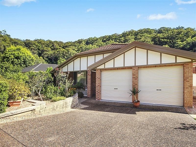 8 Wixstead Close, Point Clare NSW 2250