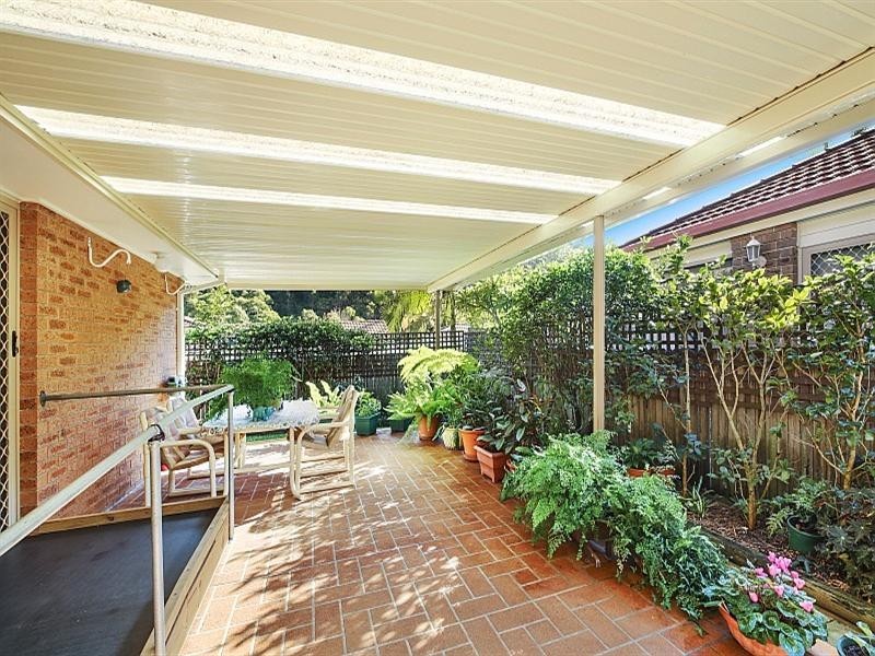 8 Wixstead Close, Point Clare NSW 2250
