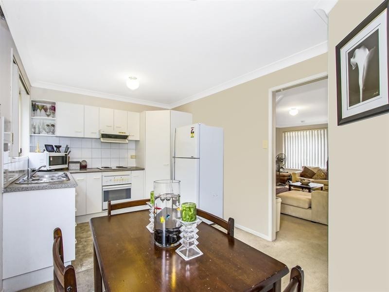 2/23 Donnison Street, Gosford NSW 2250