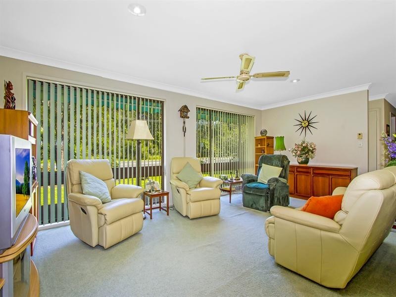 17 Empire Bay Drive, Kincumber NSW 2251
