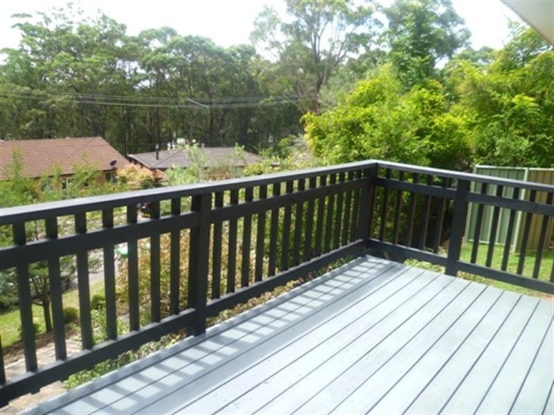 18 Nari Avenue, Point Clare NSW 2250
