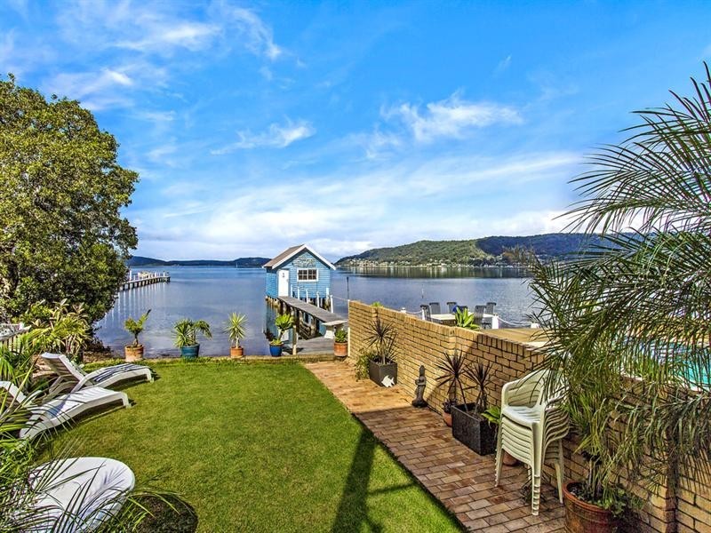 65 Victory Parade, Tascott NSW 2250