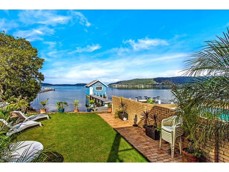 65 Victory Parade, Tascott NSW 2250