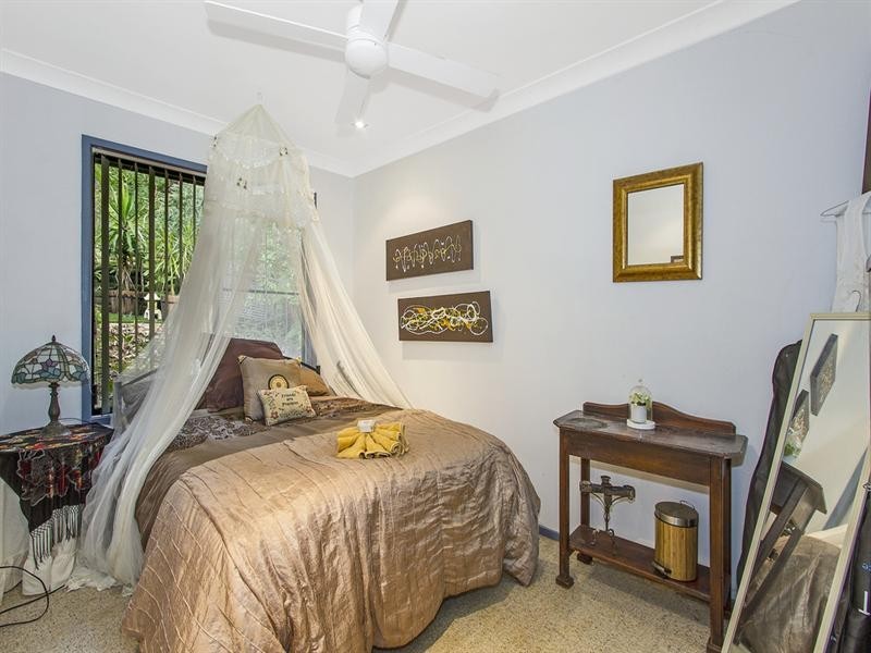 10 Shore Brace, Tascott NSW 2250