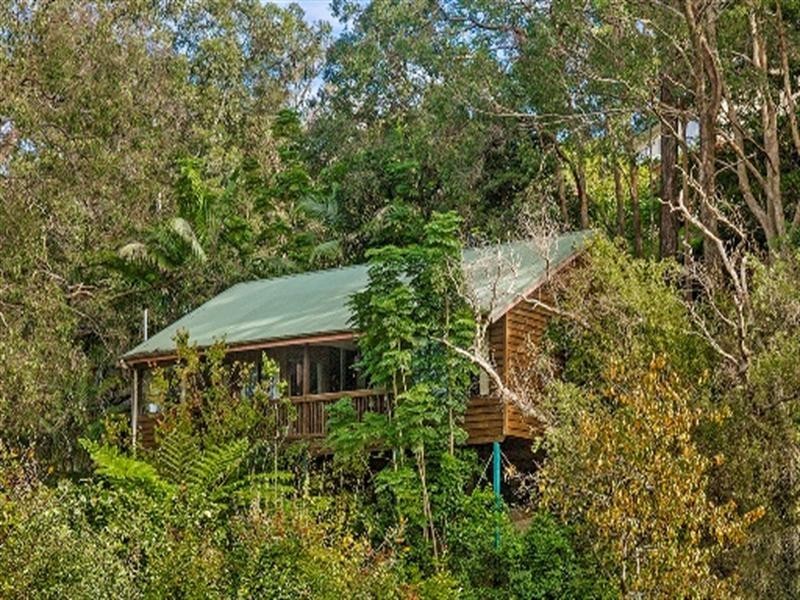 10 Shore Brace, Tascott NSW 2250