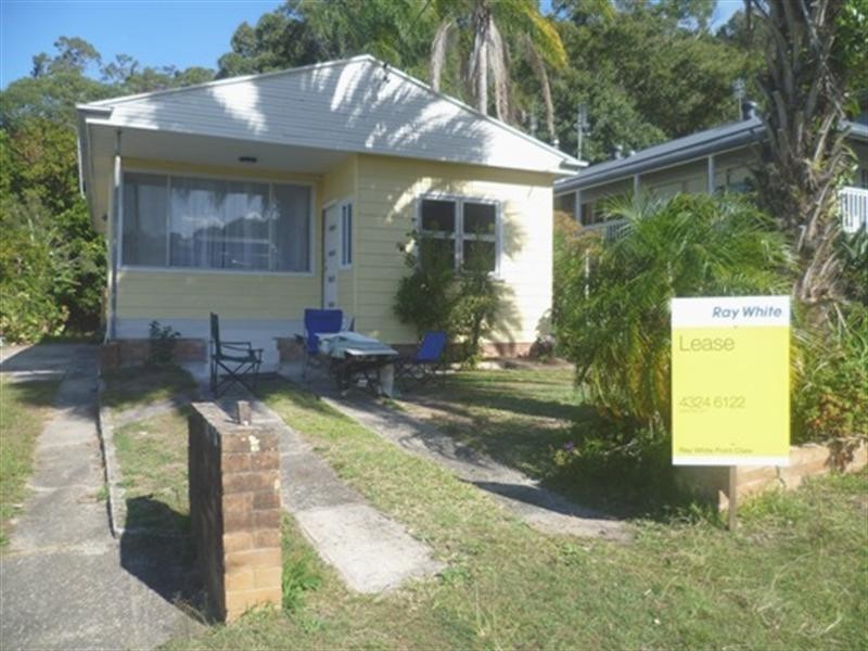 24A Talinga Avenue, Point Clare NSW 2250