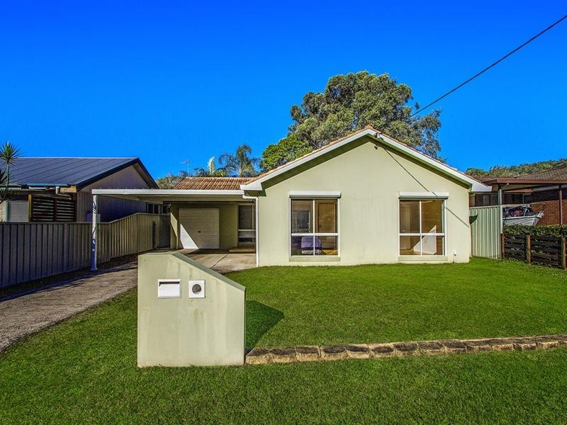 16 Sunshine Drive, Point Clare NSW 2250