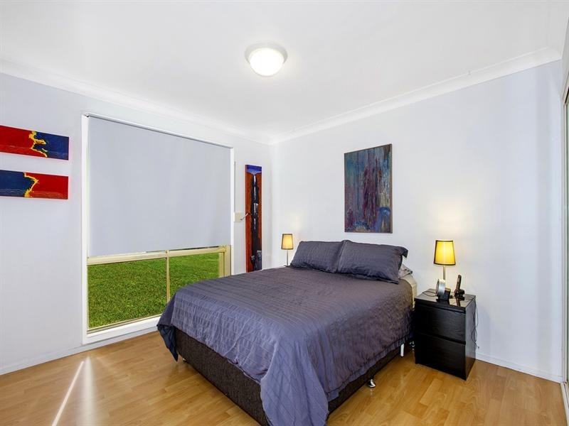 16 Sunshine Drive, Point Clare NSW 2250