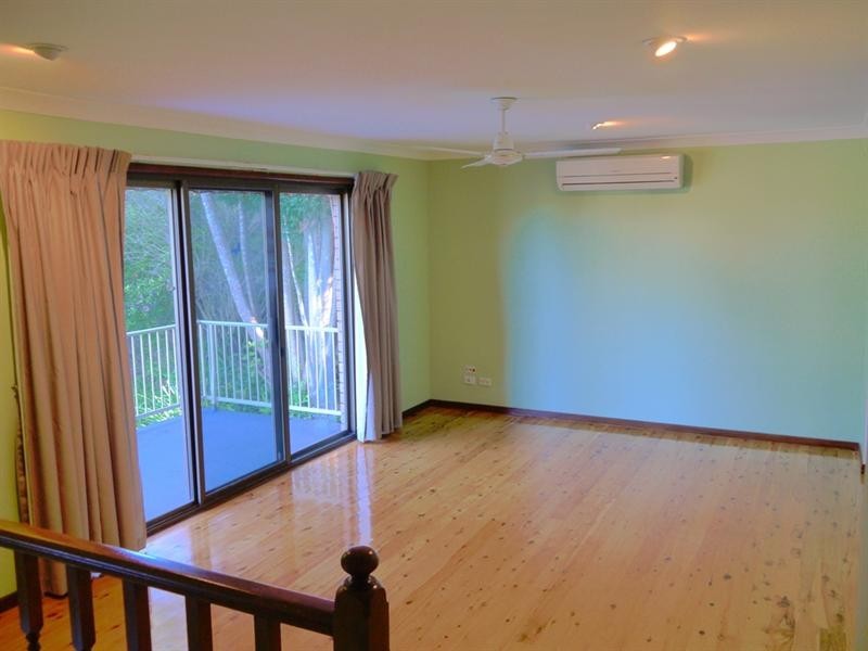 35 Adam Street, Narara NSW 2250