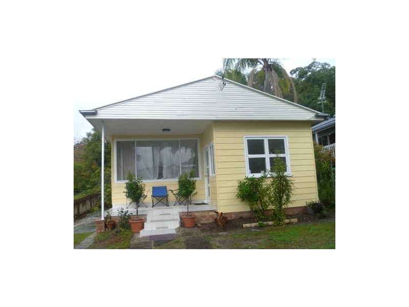 24 Talinga Avenue, Point Clare NSW 2250