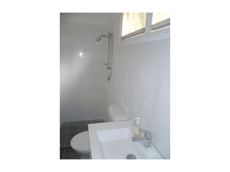 24 Talinga Avenue, Point Clare NSW 2250