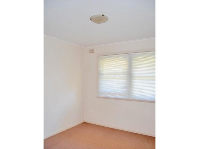 19 Noonan Point Avenue, Point Clare NSW 2250