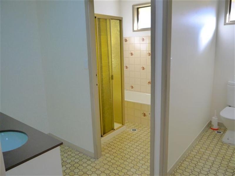 13 Northwind Avenue, Point Clare NSW 2250