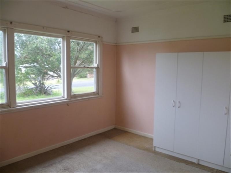 52 Victory Parade, Tascott NSW 2250