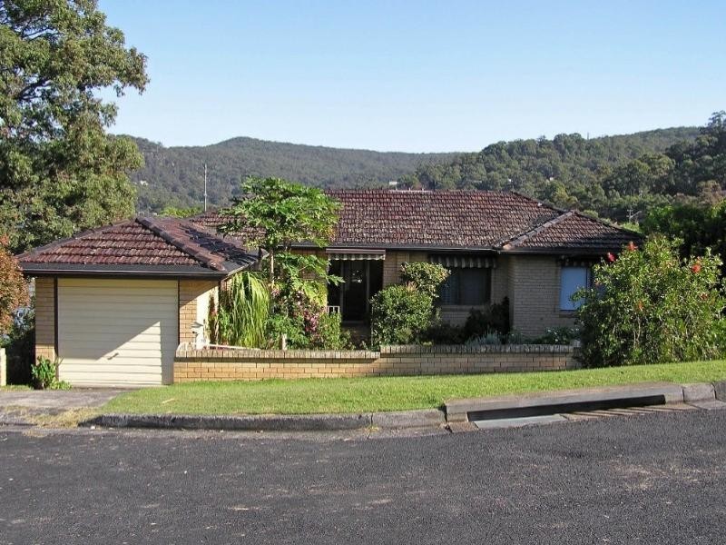 10 Coogee Road, Point Clare NSW 2250