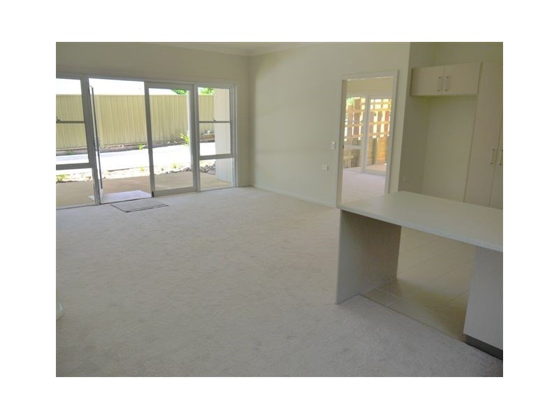 3/5 Talinga Avenue, Point Clare NSW 2250