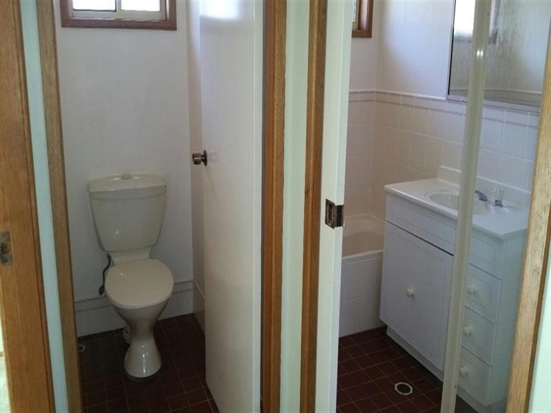 18A Collard Road, Point Clare NSW 2250