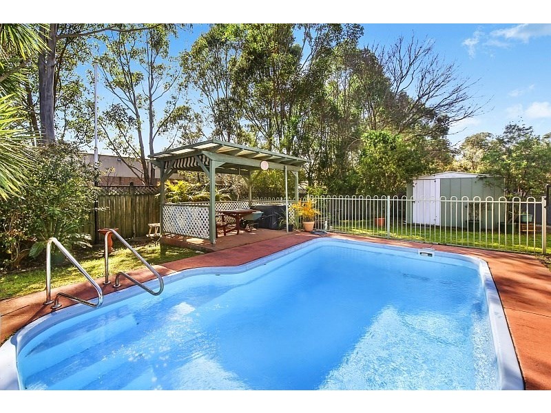64 Singleton Road, Point Clare NSW 2250