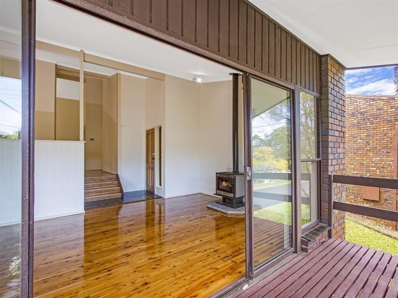 33 Wendy Drive, Point Clare NSW 2250