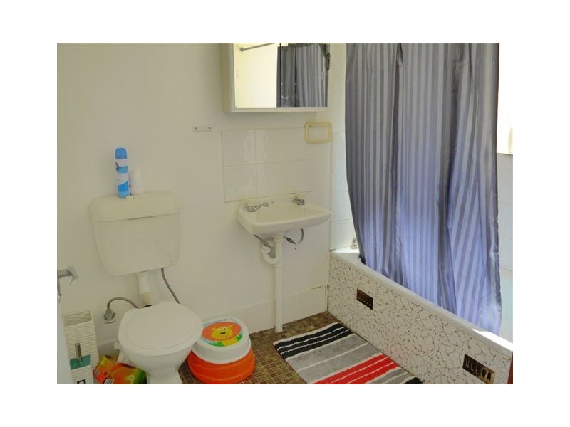 2E Kateena Avenue, Tascott NSW 2250